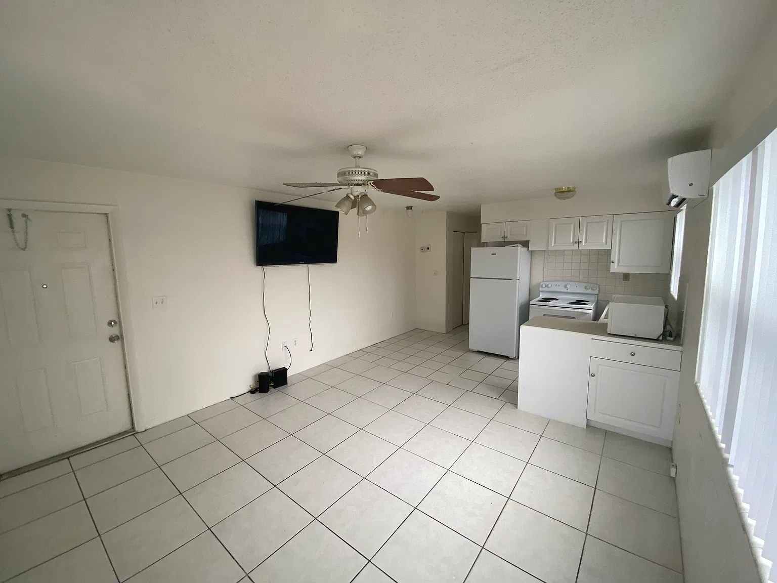 1 bed, 550 sqft, $900 — Photo 3