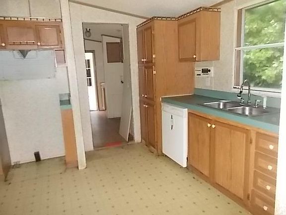 2nd image of 149 Brush Arbor Ct