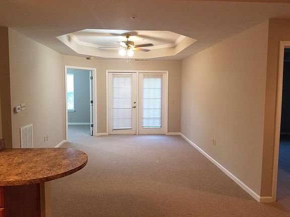 Dining area to living room