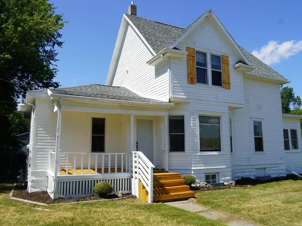 923 7th Ave S, Moorhead, MN 56560