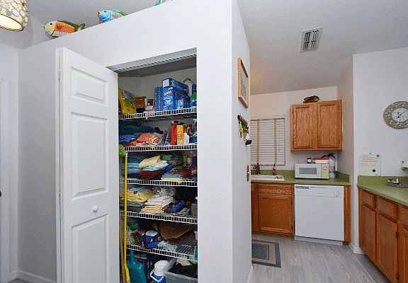 Pantry 