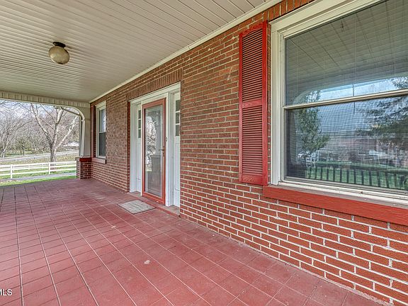 5th image of 4456 Lee Hwy