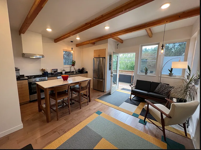 1019 N St — Photo 23