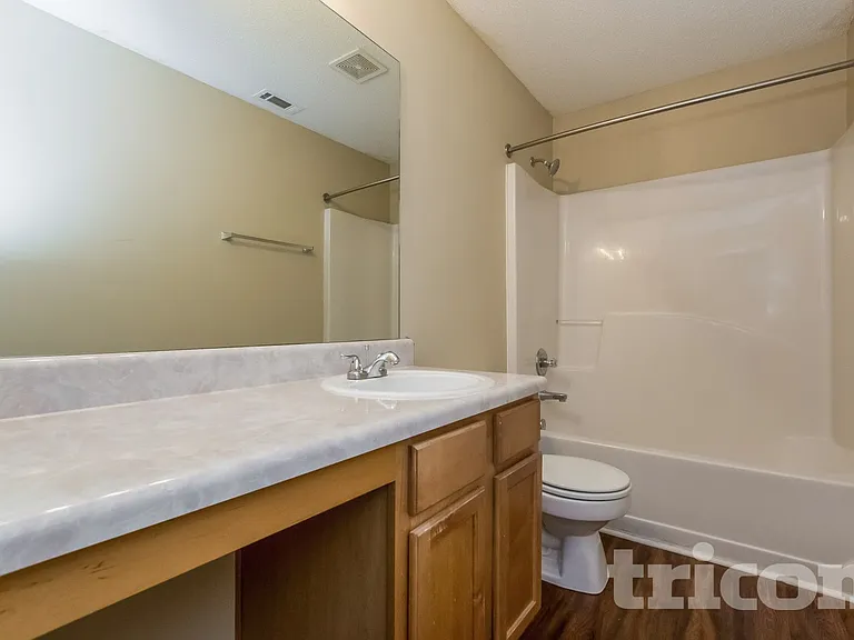 3044 Summer Breeze Dr — Photo 8