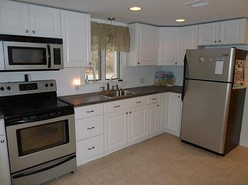 3rd image of 78 Nautilus St