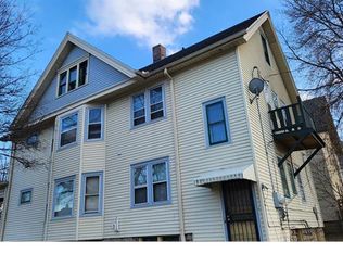 3395 N 21st St, Milwaukee, WI 53206