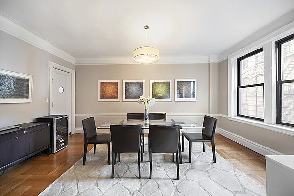 Sold by Stribling | media 10