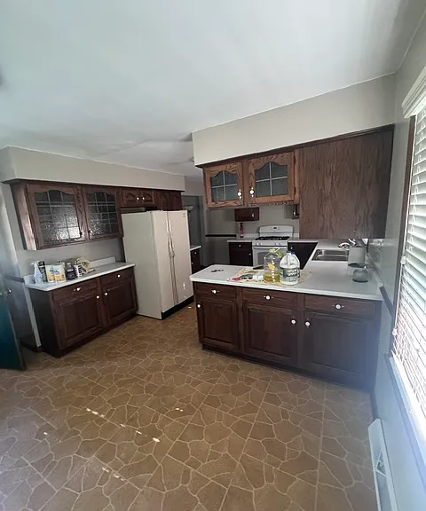 1926 W Grange Ave — Photo 3