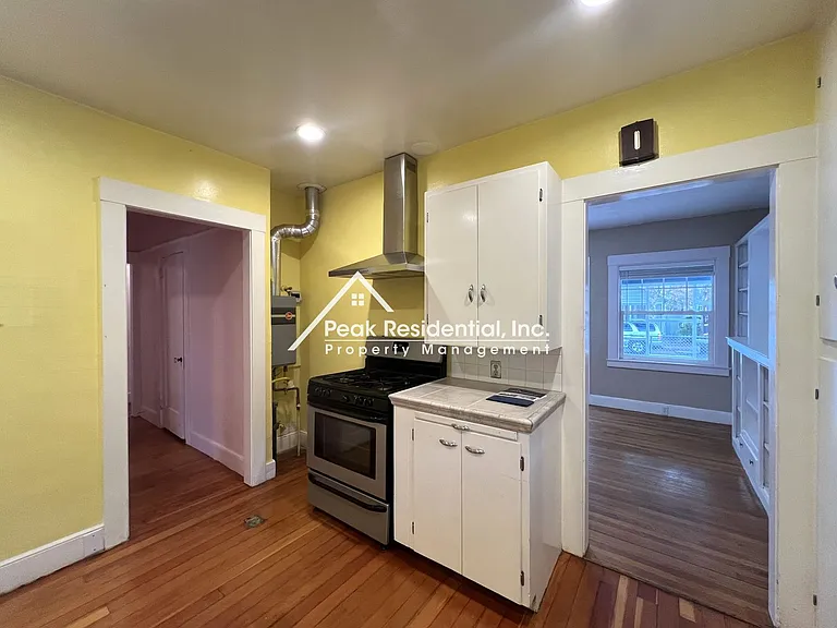 2974 32nd St — Photo 12