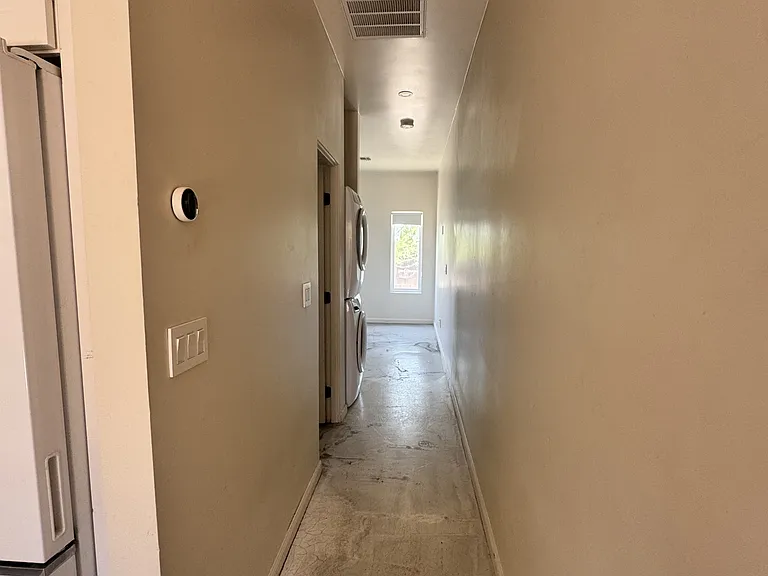 1839 W Hazelwood St — Photo 5