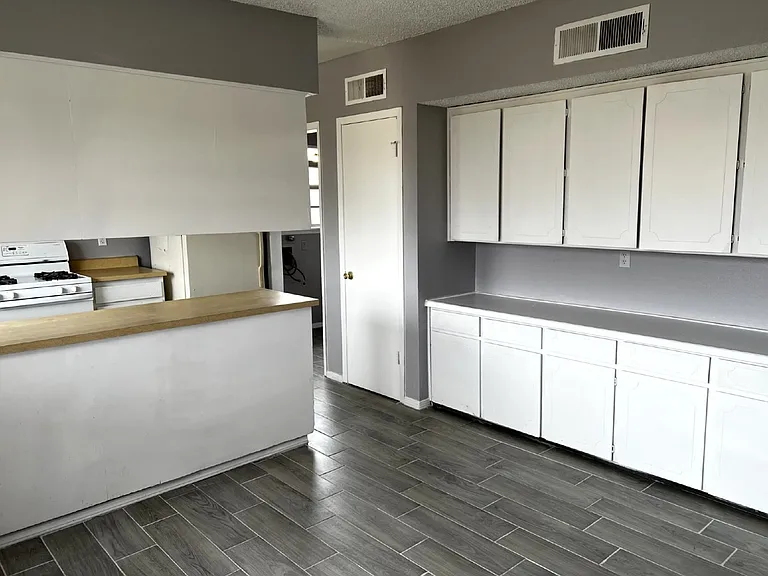 1618 Dale Douglas Dr — Photo 9