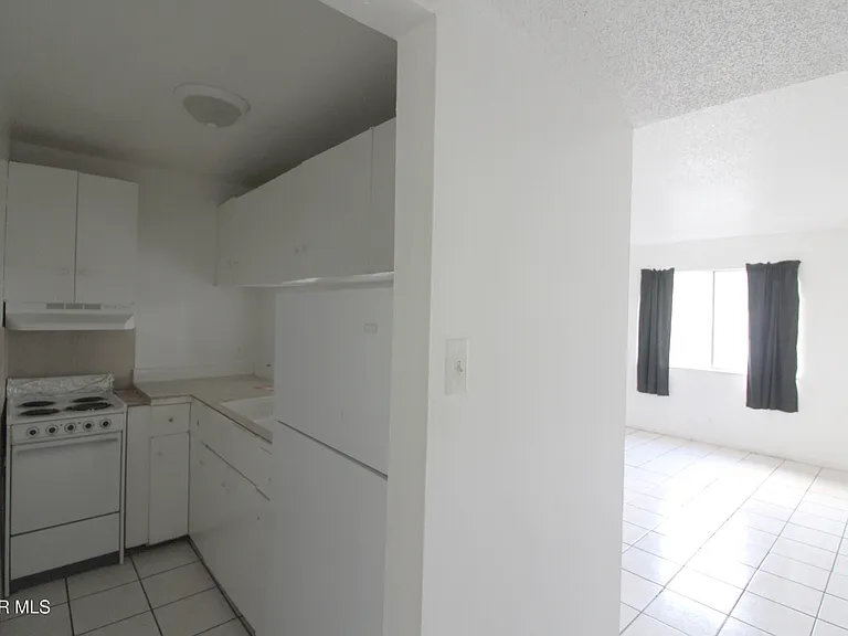 5200 Carousel Dr #2 — Photo 13