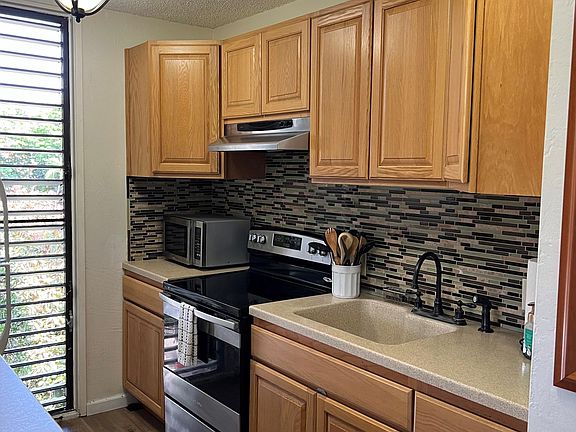 2nd image of 76-6246 Alii Dr #244