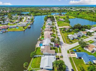 3222 Jackson Dr, Holiday, FL 34691