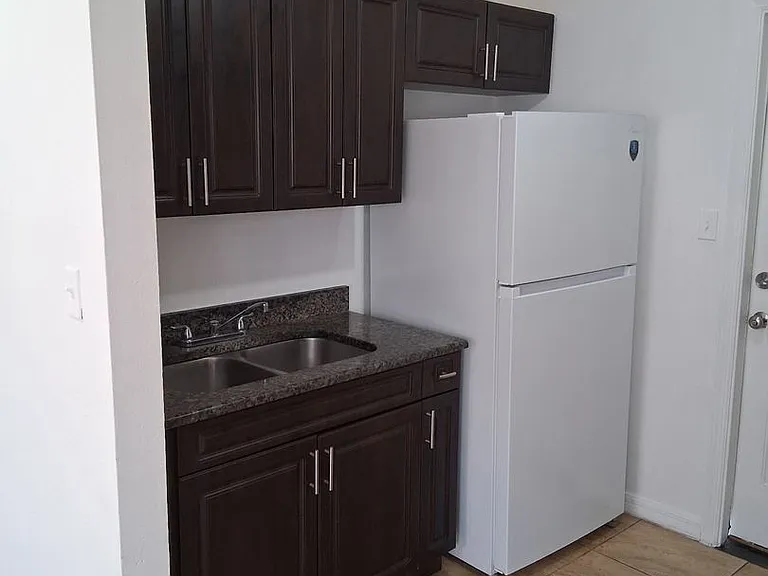 2321 E 110th Ave — Photo 1