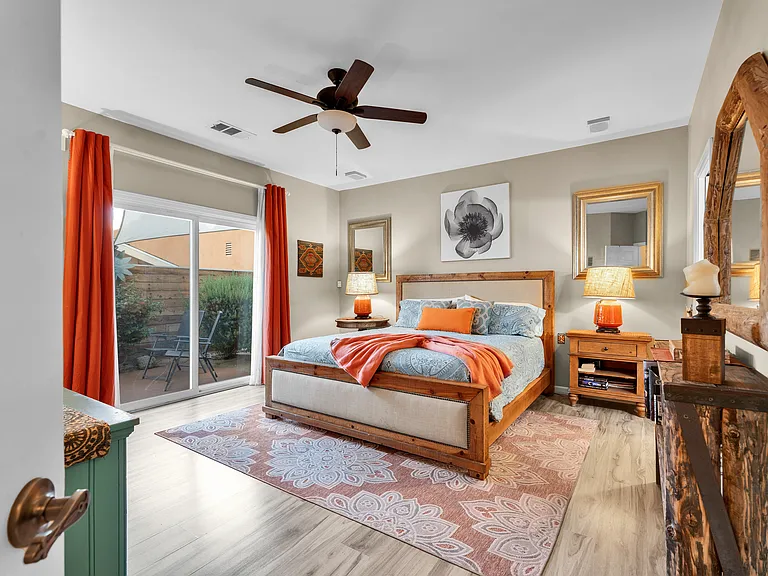 52420 Avenida Juarez — Photo 16