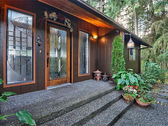 2nd image of 13218 Emerald Dr NW