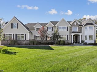 161 Summit Rd, Florham Park, NJ 07932