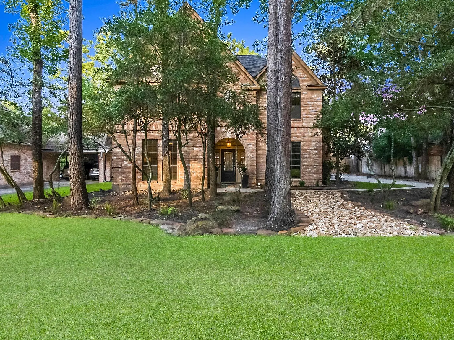 4 bed, 3.5 bath, 2655 sqft, $4,900 — Photo 3