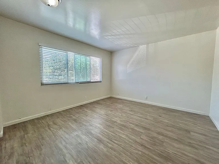 Monte Vista Townhomes — Photo 16