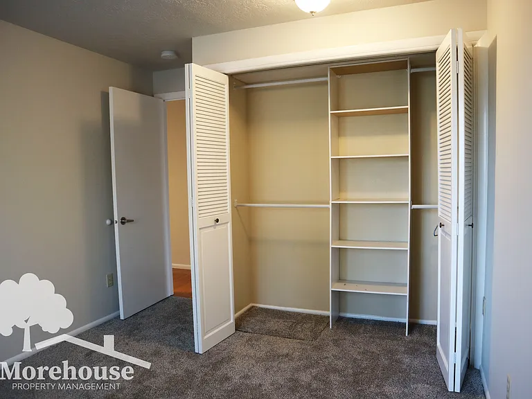 210 W Arrowrock Ln — Photo 25