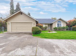 1839 Cloverlawn Dr, Grants Pass, OR