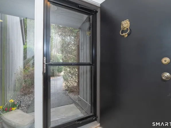 261 Heritage Village #E, Southbury, CT 06488