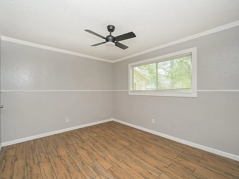 506 N 3rd St #2 — Photo 15