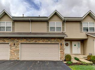 1149 Alexandria Dr, Sycamore, IL 60178
