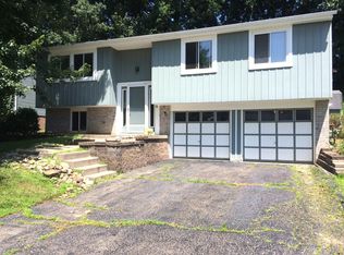 15 Lou Anne Ln, Delmont, PA