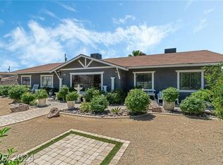 2055 Bledsoe Ln, Sunrise Manor, NV 89156