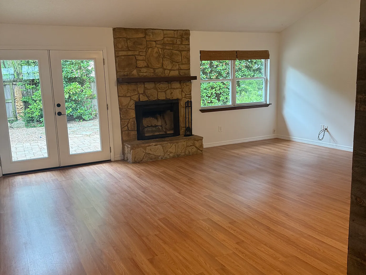 3 bed, 1444 sqft, $3,200 — Photo 3