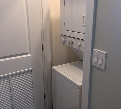 3rd image of 4953 N Oakley Ave #K1