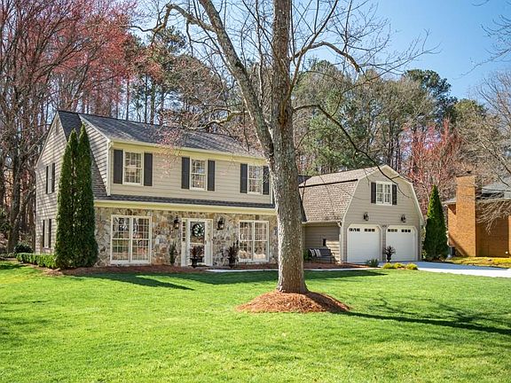 2nd image of 1438 Logan Cir