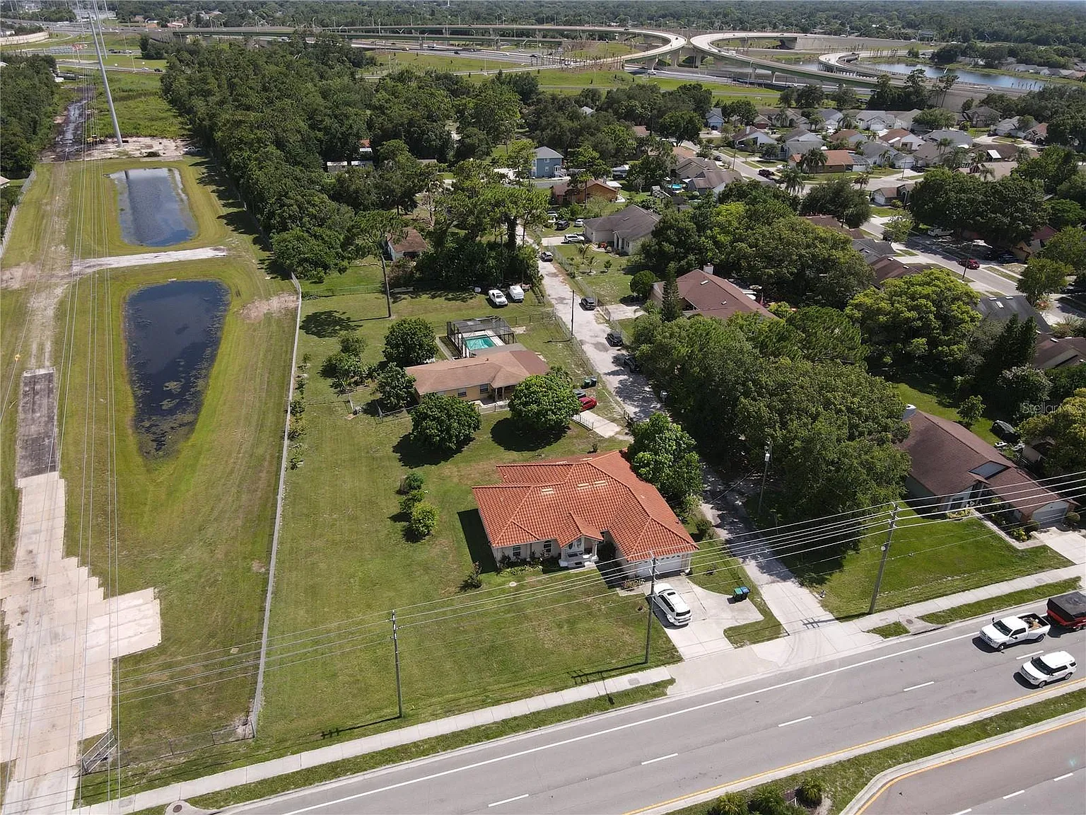 5 bed, 1426 sqft, $2,400 — Photo 3