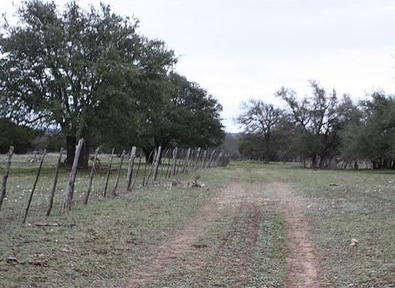 3rd image of 800 County Road 345