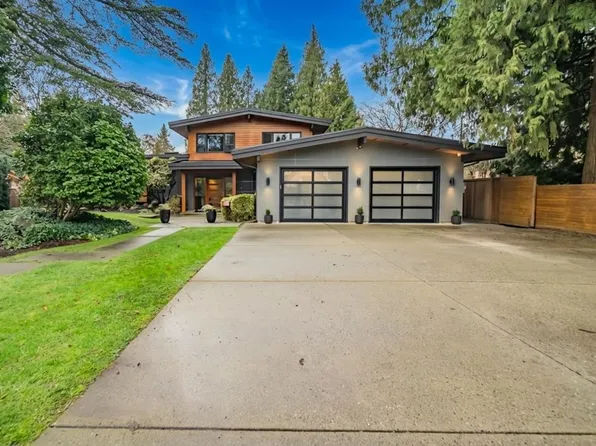 9023 Trattle St, Langley, BC V1M 3T3