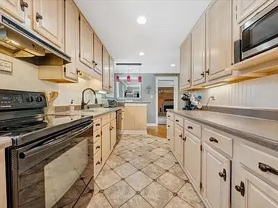 8339 Martins Creek Rd — Photo 5