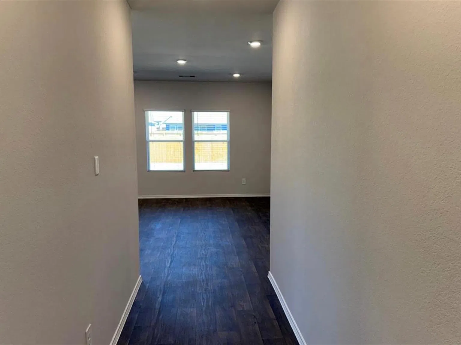 3 bed, 2.0 bath, 1414 sqft, $1,850 — Photo 2