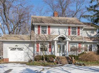 16348 Drake Rd, Strongsville, OH 44136