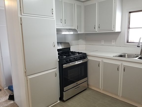 3rd image of 425 20th Century Blvd Spc D14