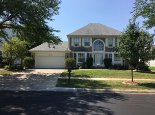 1226 Easton Dr, Carol Stream, IL