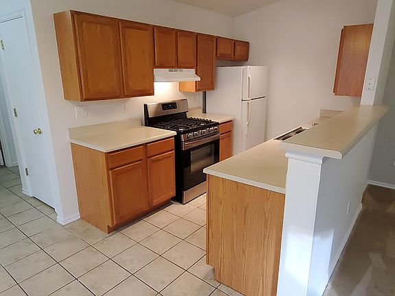 5th image of 2513 Durham Place Ct