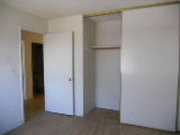 5th image of 725 Auburn Pl APT 214