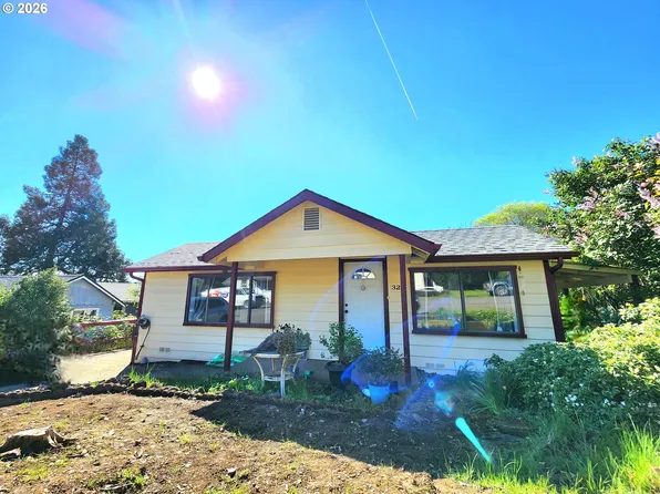 328 E 5th Ave, Sutherlin, OR 97479