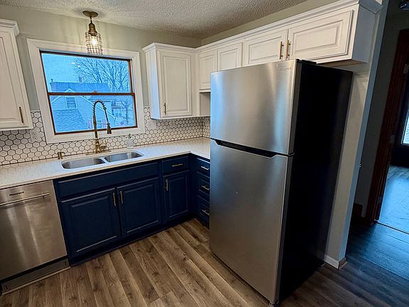5th image of 1310 Buchanan St NE