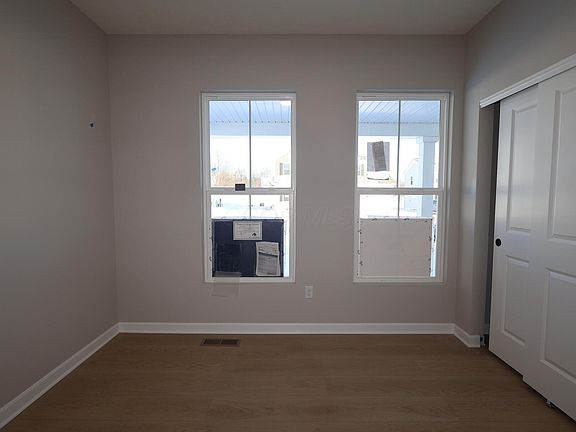 3rd image of 302 Reign Way