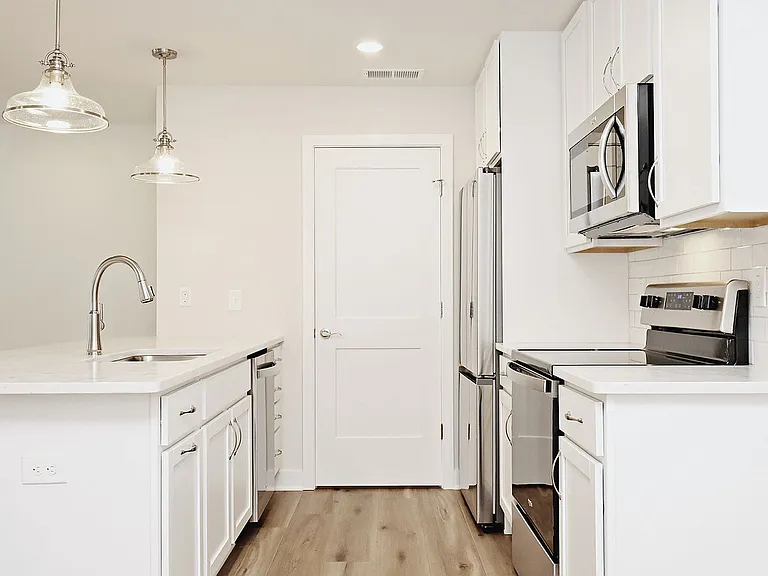 5057 Mary Jackson Ct #B — Photo 9