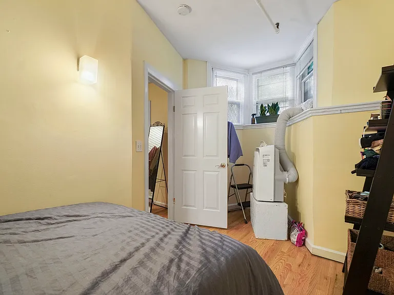 163 Beacon St #B1 — Photo 5