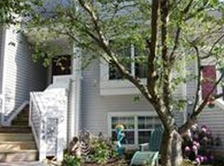 6163 Stonepath Cir, Centreville, VA 20120